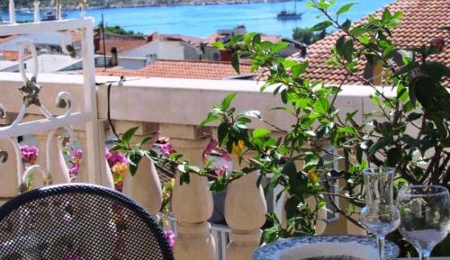 Studio Apartment with Sea View