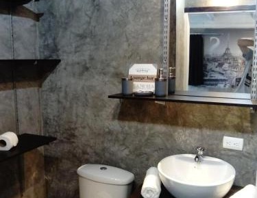 King Suite with Pool View (La Paris)