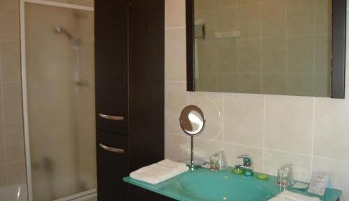 Superior Double Room with Balcony - Lake or Park View