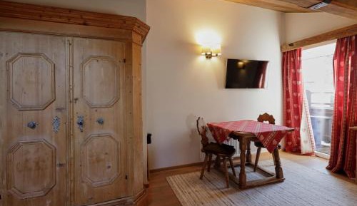 Studio Apartment with Balcony - Attic