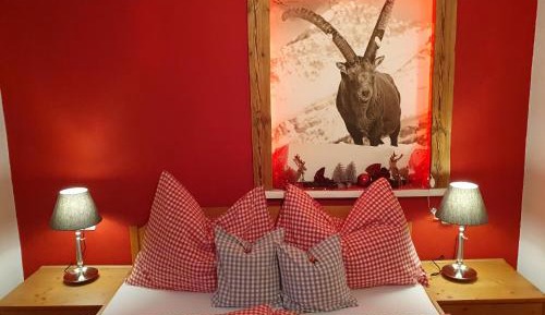 Apartment with Garden View