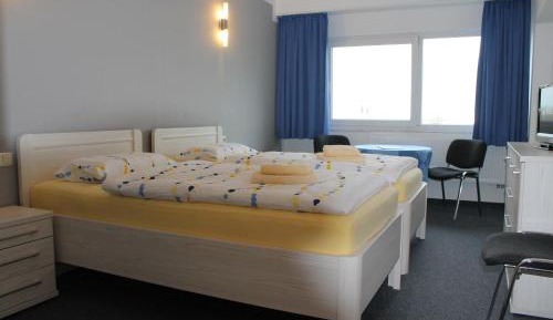 Double or Twin Room with Bathroom
