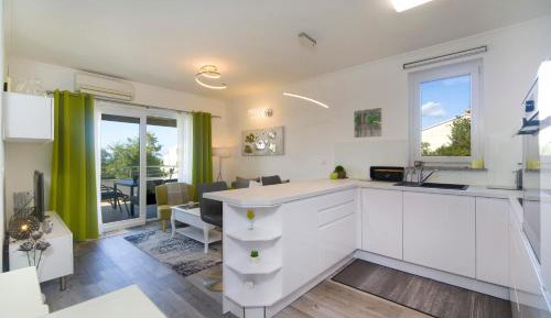 Apartment with Sea View
