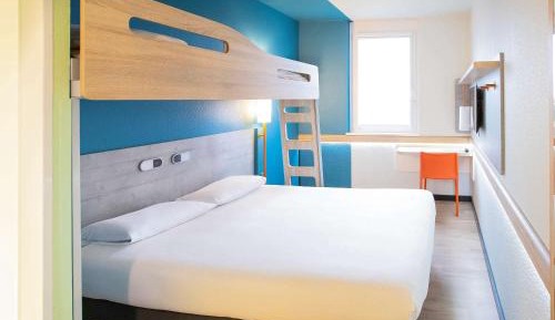Triple Room with a Double Bed and a Bunk Bed