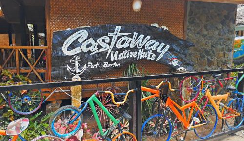 Bungalow with Garden View