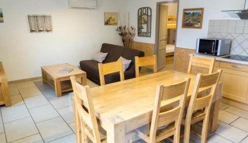 Apartment with Garden View