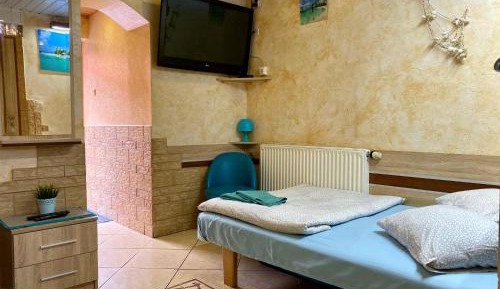 Triple Room with Private Bathroom