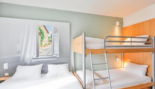 Quadruple Room - Non-Smoking