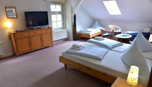 Triple Room with Shower