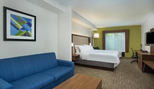 One-Bedroom Suite - Hearing Accessible