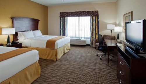 Suite with Two Beds - Mobility Accessible Tub