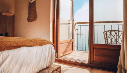 GYPSET with Sea View