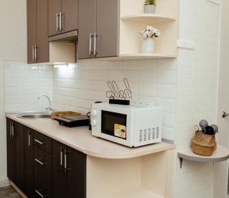 Studio Apartment with Queen Bed