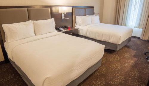 Standard Queen Room with Two Queen Beds