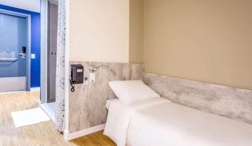 Adapted Standard Double Room