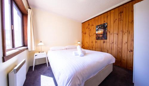 Leski Two-Bedroom Apartment No.6
