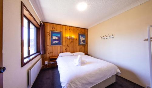 Leski Two-Bedroom Apartment No.8