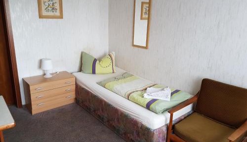 Standard Single Room with Shower