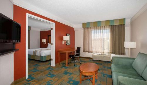Deluxe King Suite with Sofa Bed