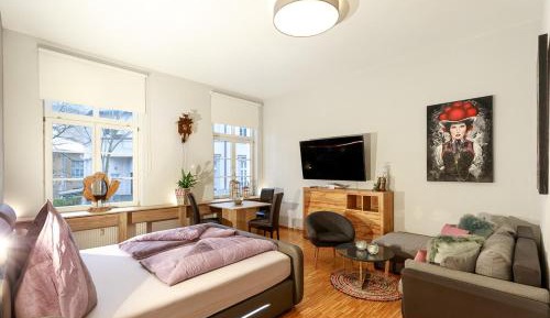 Deluxe Apartment