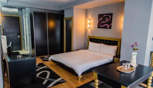 Junior Suite (2 Adults)