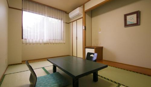 Japanese-Style Twin Room - South Tower