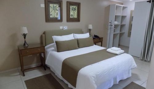 Studio with Spa Bath