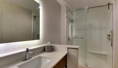 Suite with Two Beds - Non-Smoking