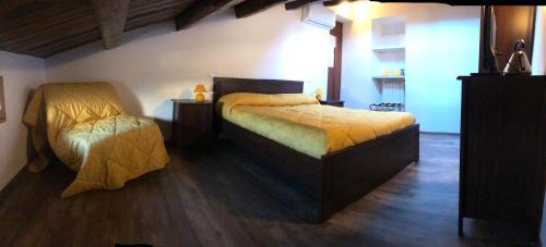 Double Room with Private External Bathroom