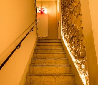 Apartment with Lake View