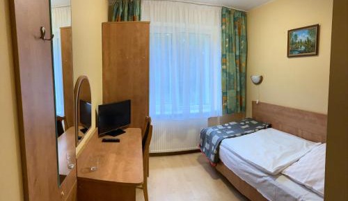 Small Single Room