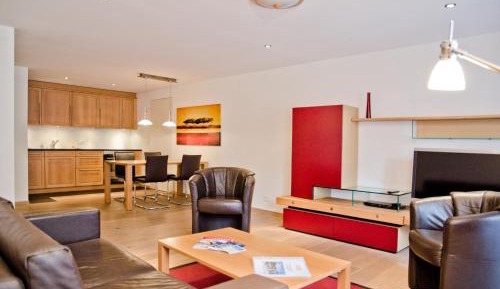 One-Bedroom Apartment with Balcony