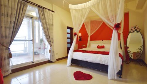 Queen Room with Balcony