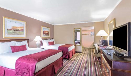 Queen Room with Two Queen Beds - Non-Smoking