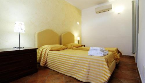 Twin Room with Shower