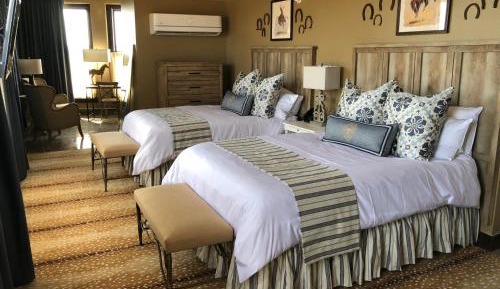Deluxe Queen Room with Two Queen Beds