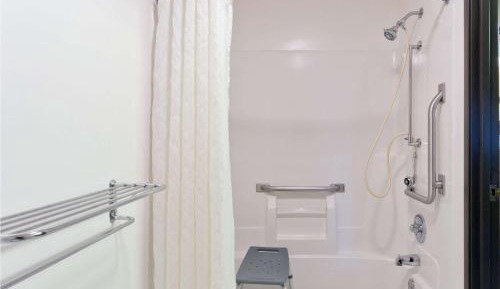 Queen Room with Two Queen Beds - Mobility Access/Non-Smoking