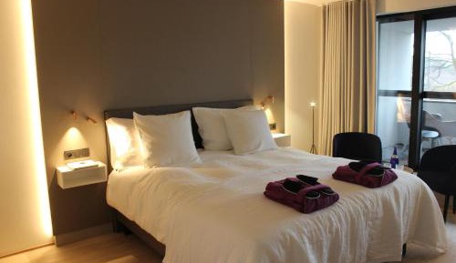Junior Suite with Balcony