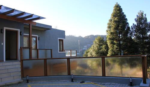 Two-Bedroom Apartment with Balcony