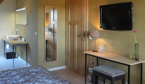 Deluxe Double Room with Bath