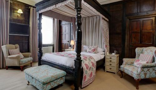 Executive Four Poster Room