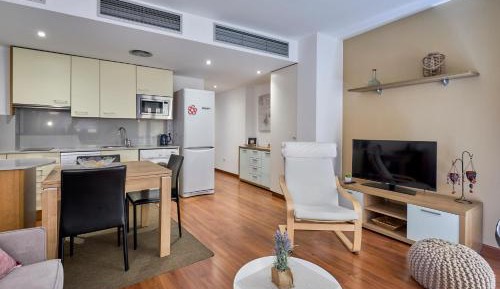 Deluxe Apartment