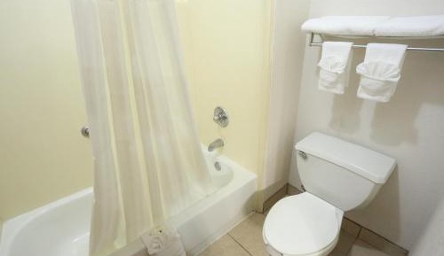 Queen Suite with Two Queen Beds - Non-Smoking