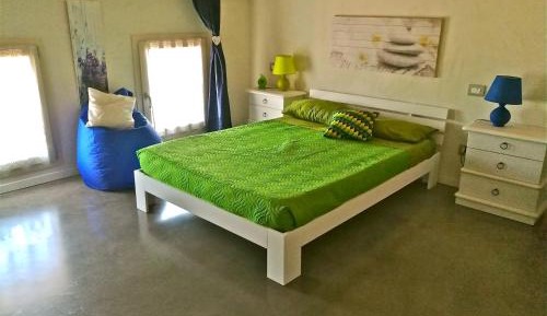 Double Room with Private External Bathroom