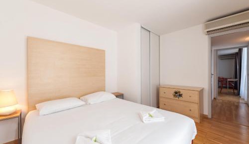 One-Bedroom Apartment with Terrace