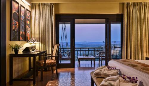 Saffron Suite 
