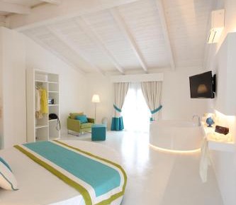 Deluxe Suite with Sea View