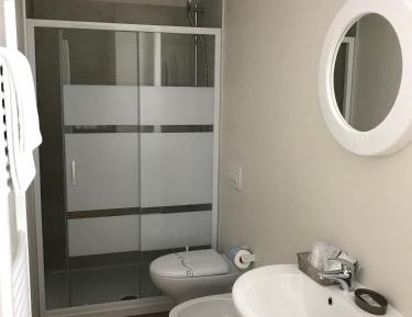Twin Room with Private Bathroom