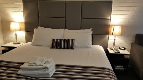King Room with Lake View