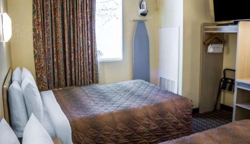 Double Room with Two Double Beds - Smoking